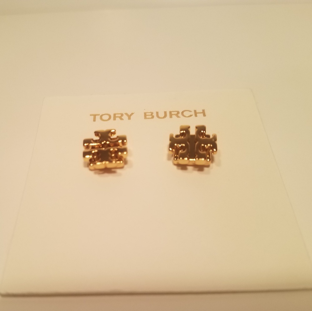 Tory Burch stud earring